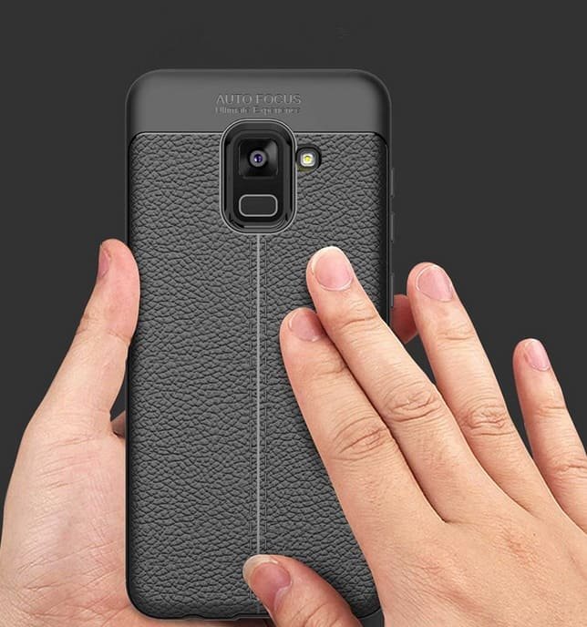Funda Galaxy A8 2018 Gel Cuero 3D Negra.